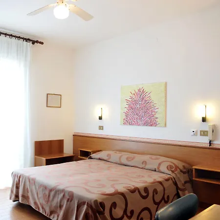 Helga Hotel